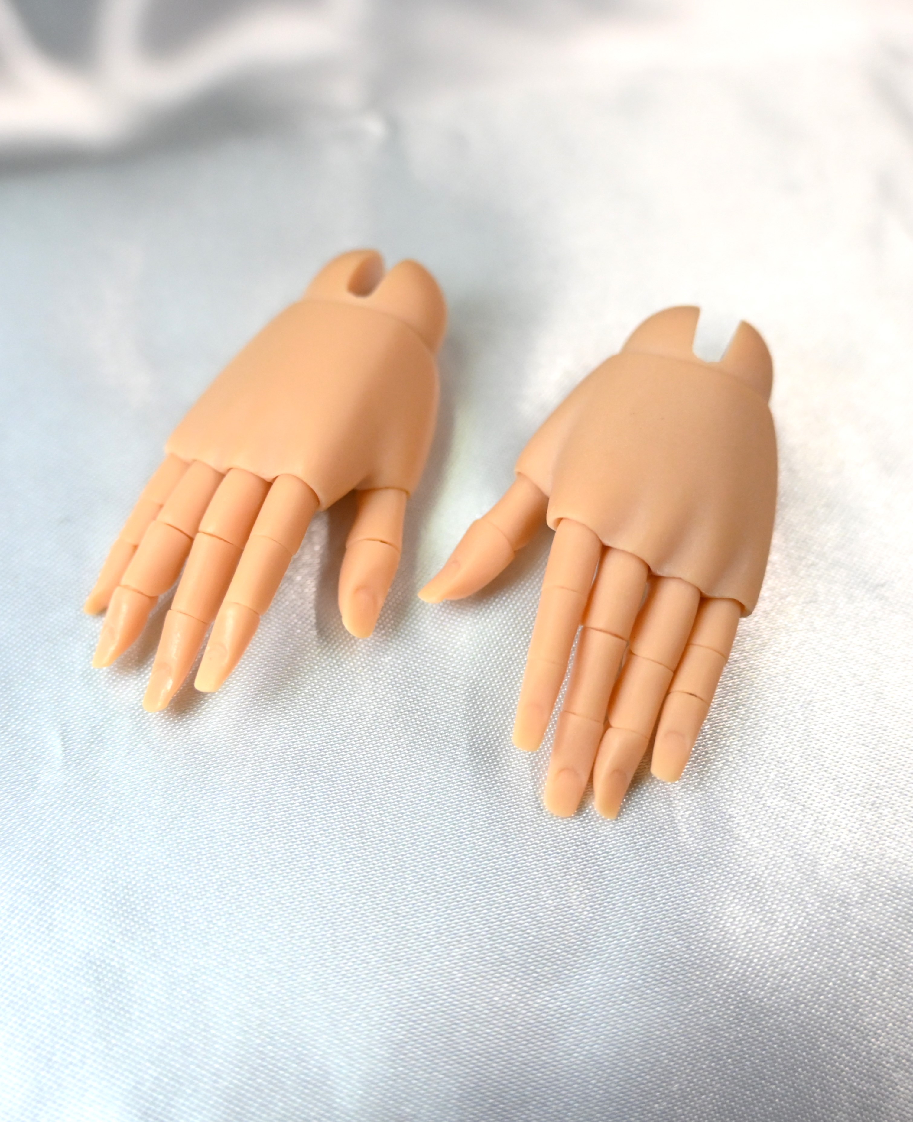 【40cm】 DIKADOLL / 1/4 jointed hand parts B(short nail)Tan Skin